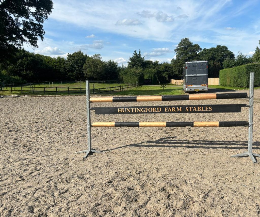 Huntingford Farm Stables