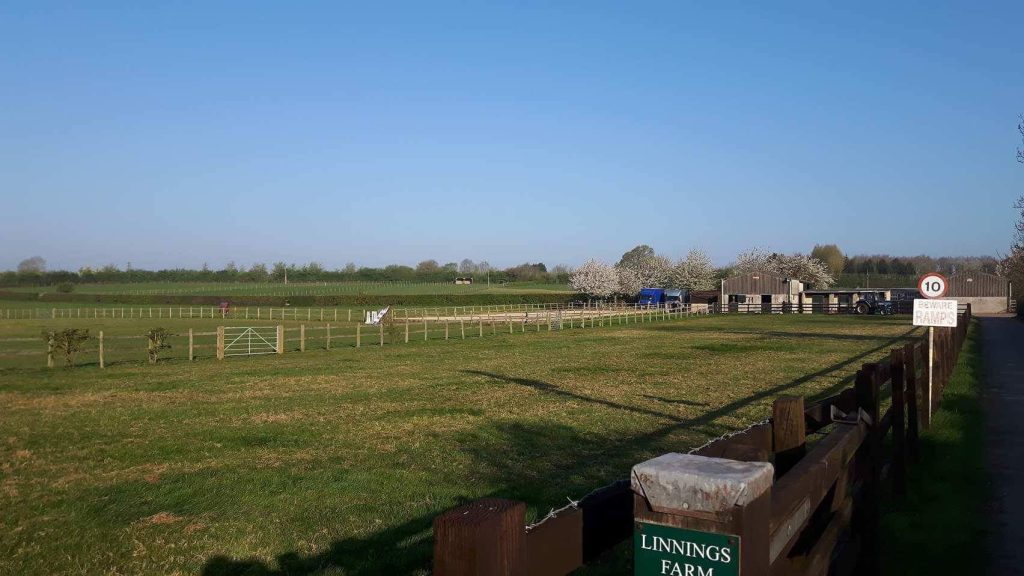 Linnings Farm D.I.Y Livery